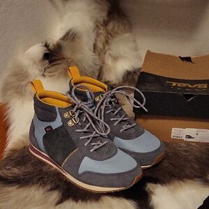 Teva Highside '84 Blue and Black Mid Lace-Up Sneakers